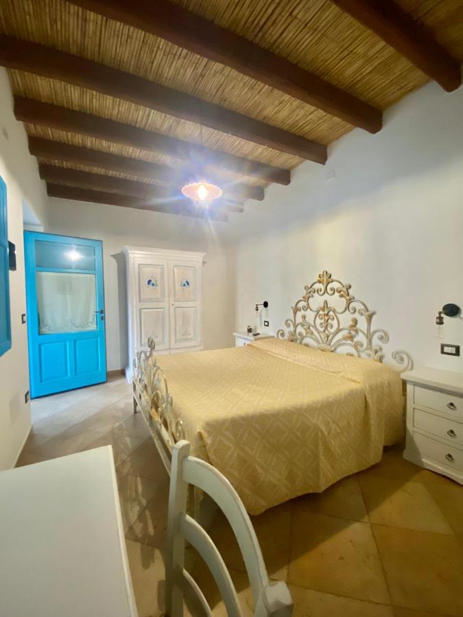 Centu Concas Bed and Breakfast Muravera Eksteriør billede